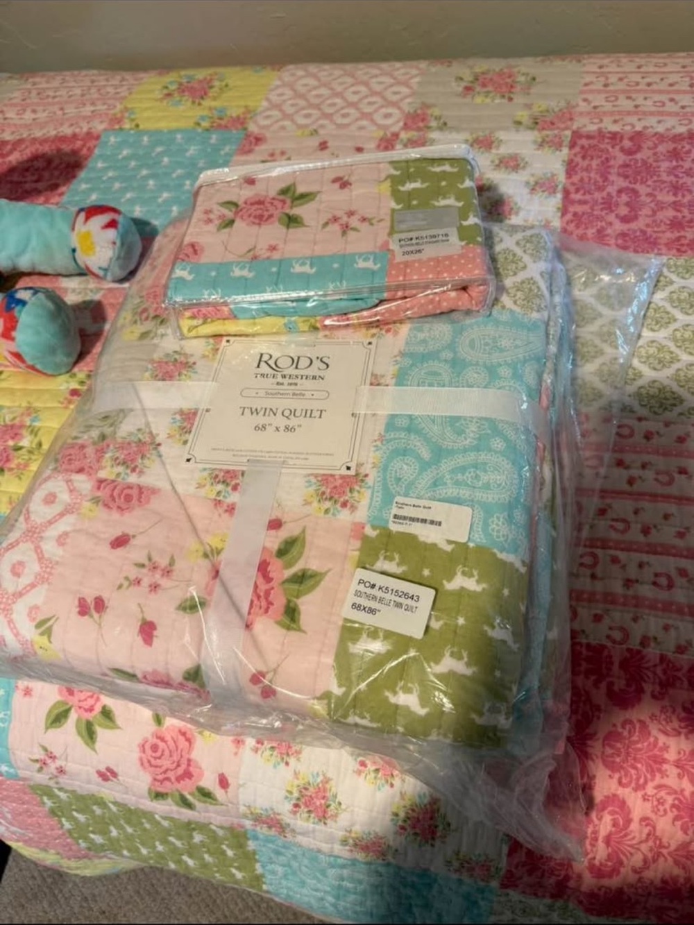 Twin Quilt - Pink Floral Patchwork with horses